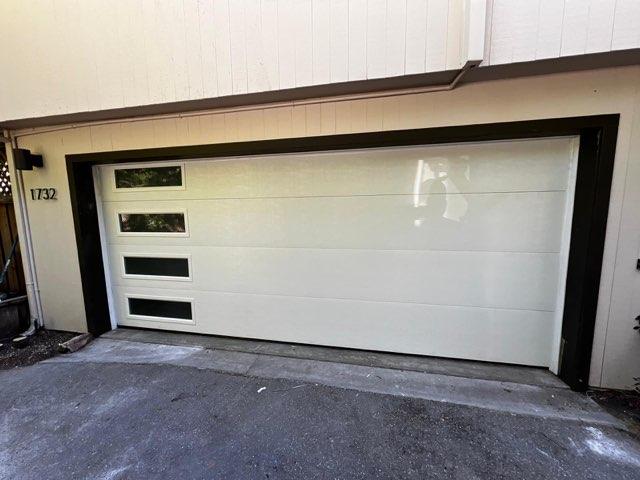 Installed garage door — photo 11