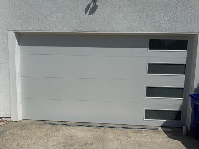 Installed garage door — photo 14