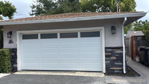Installed garage door — photo 24